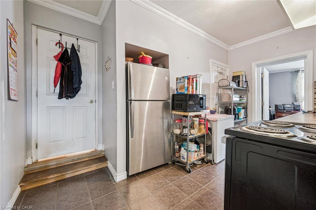27 Roseview Avenue Property Photo 19
