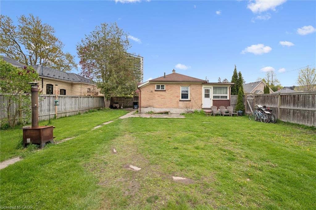 27 Roseview Avenue Property Photo 35