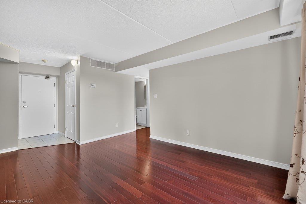 212-3499 Upper Middle Road Property Photo 12