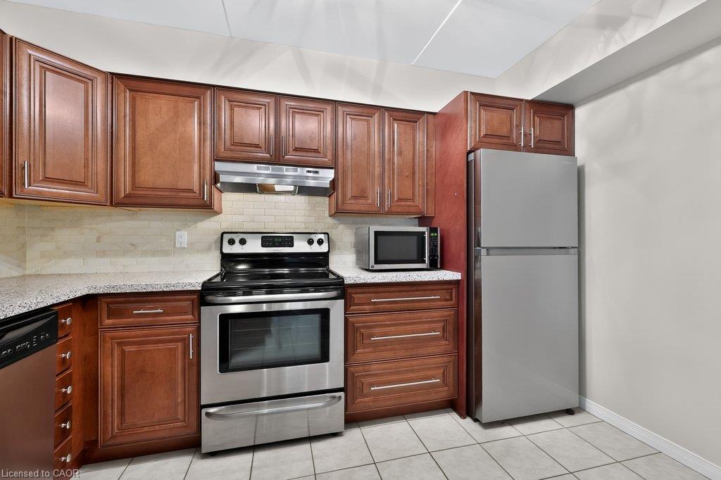 212-3499 Upper Middle Road Property Photo 15