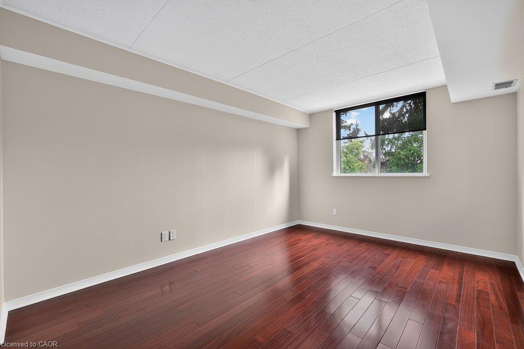 212-3499 Upper Middle Road Property Photo 22