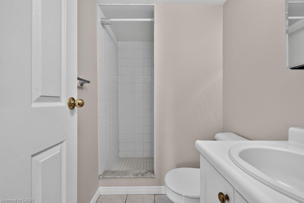212-3499 Upper Middle Road Property Photo 35