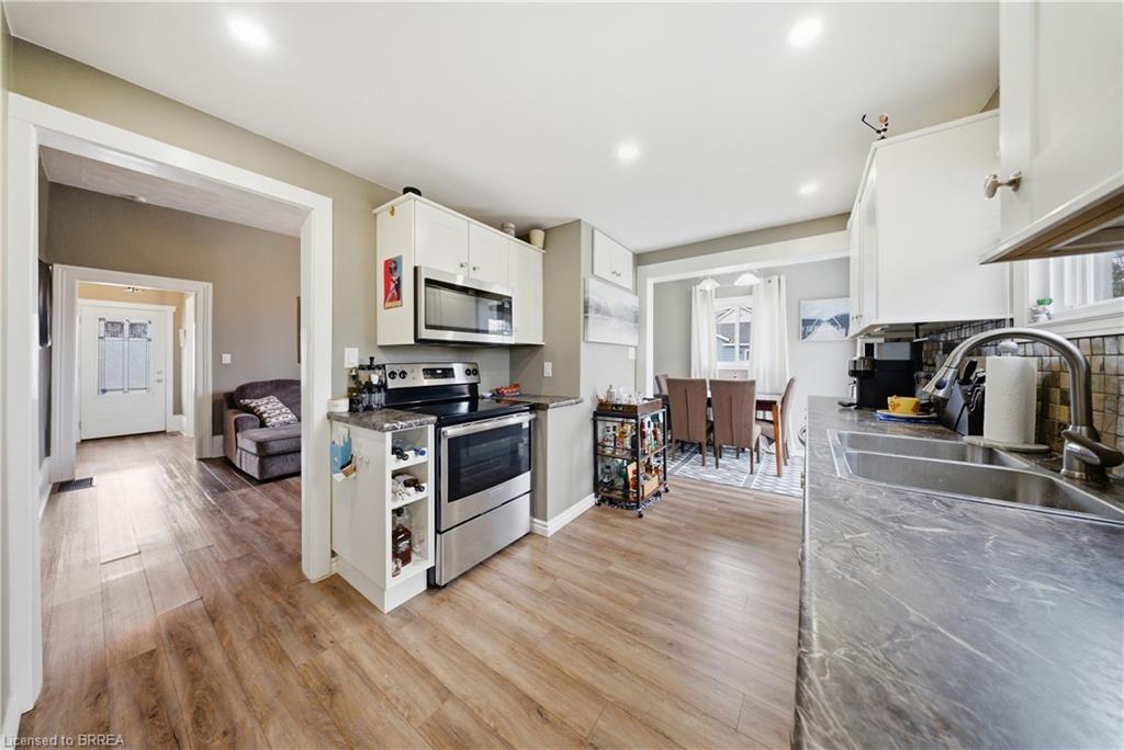 64 Richardson Street Property Photo 11