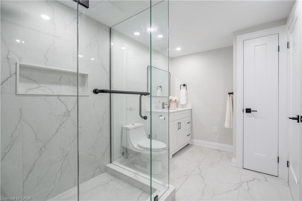 368 Caithness Street Property Photo 29