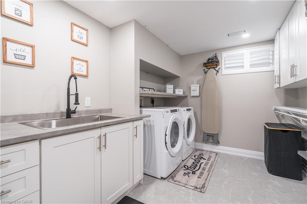 368 Caithness Street Property Photo 30