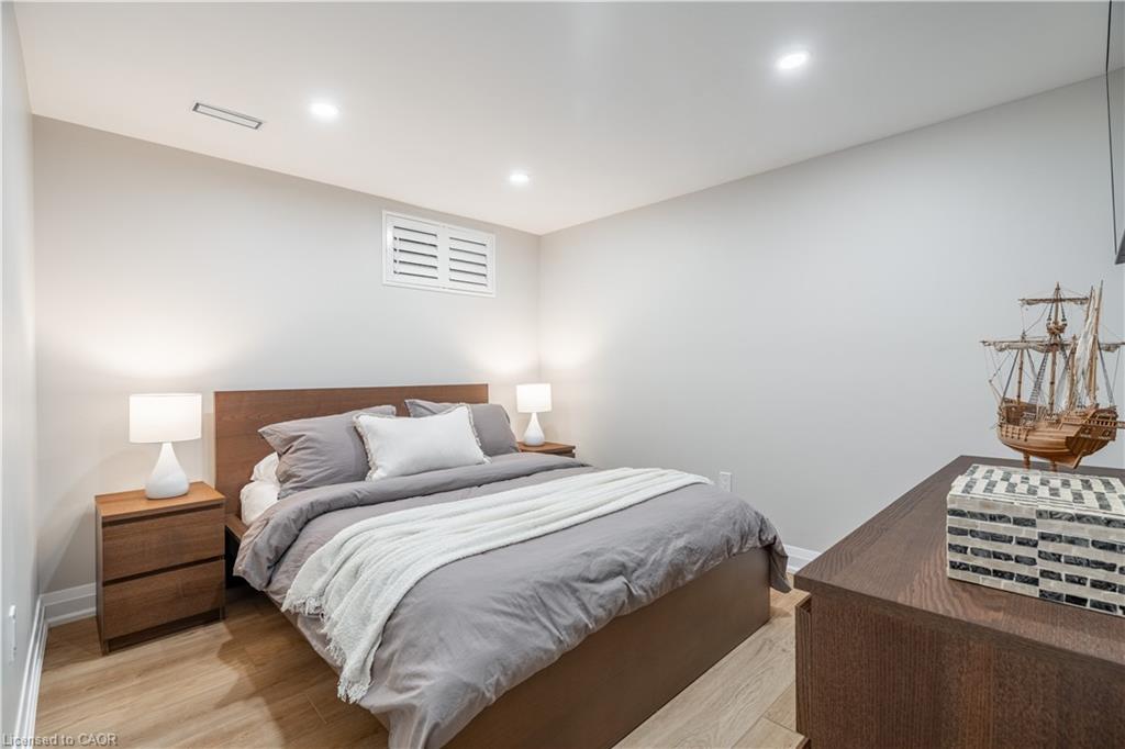 368 Caithness Street Property Photo 31