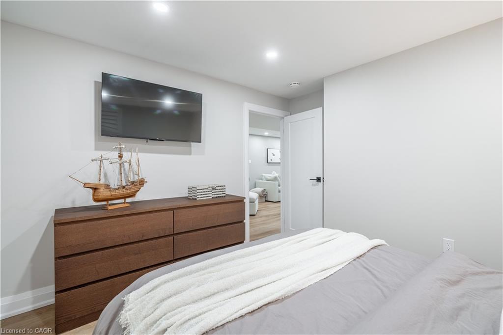 368 Caithness Street Property Photo 32