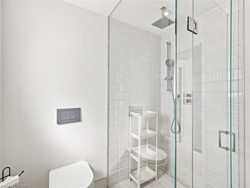 2076 Glenforest Crescent Property Photo 35