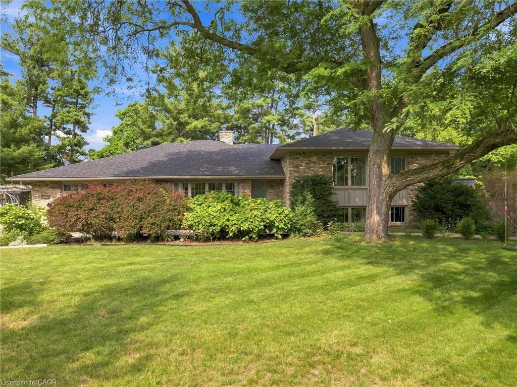 2076 Glenforest Crescent Property Photo 41