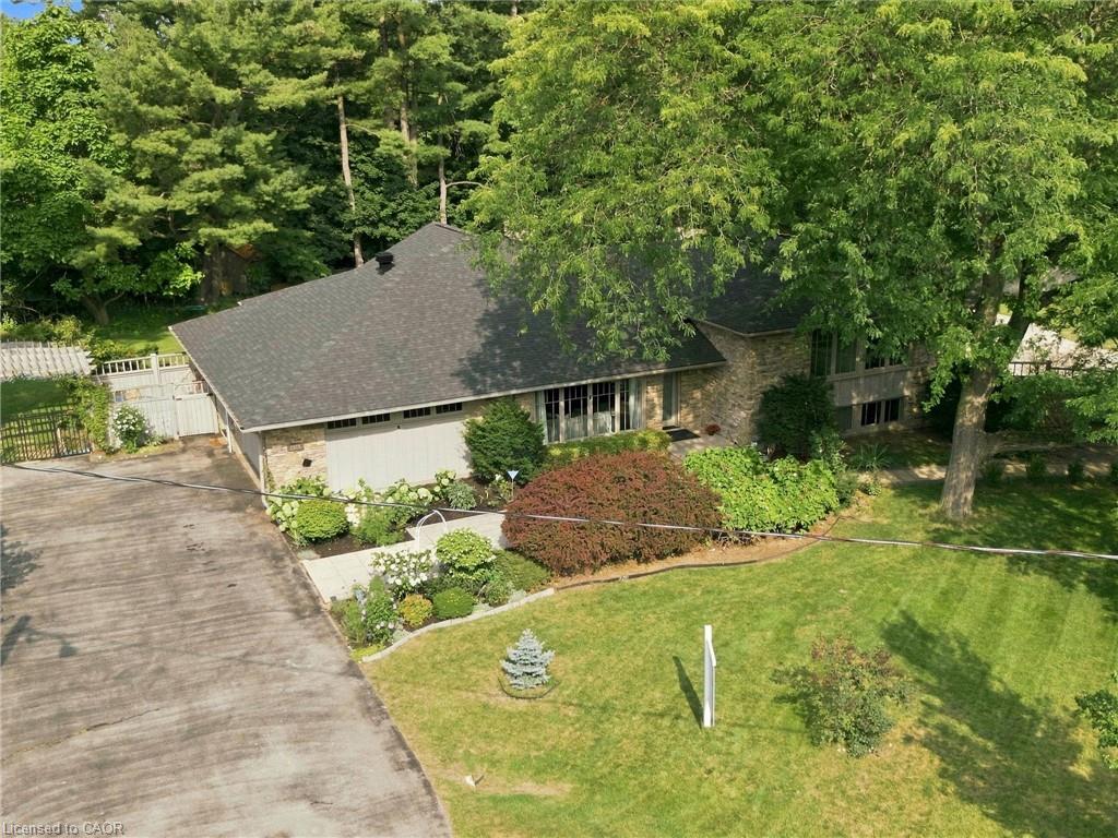 2076 Glenforest Crescent Property Photo 42