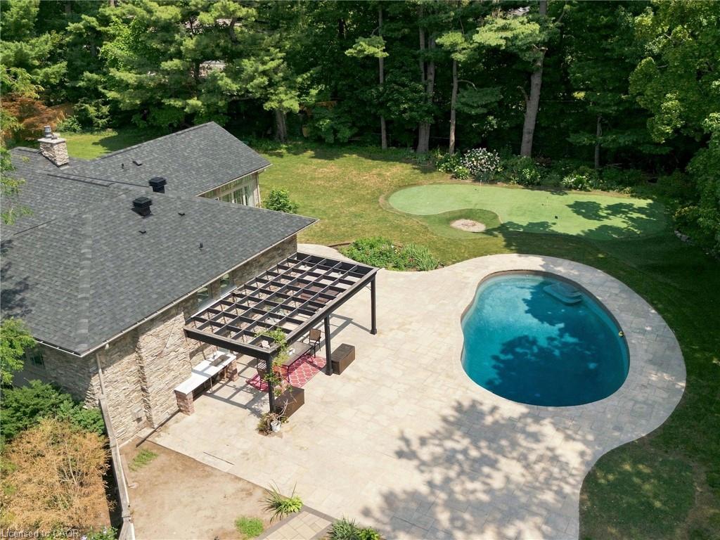 2076 Glenforest Crescent Property Photo 44