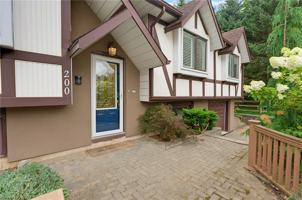 200 Lynden Road Property Photo 4