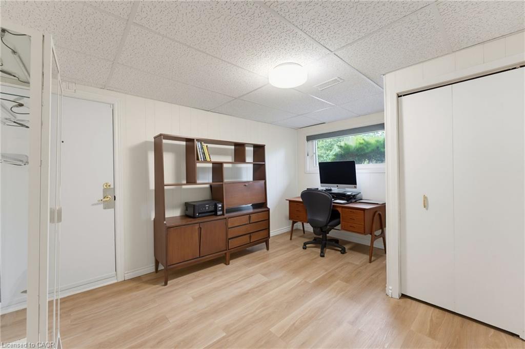 200 Lynden Road Property Photo 21