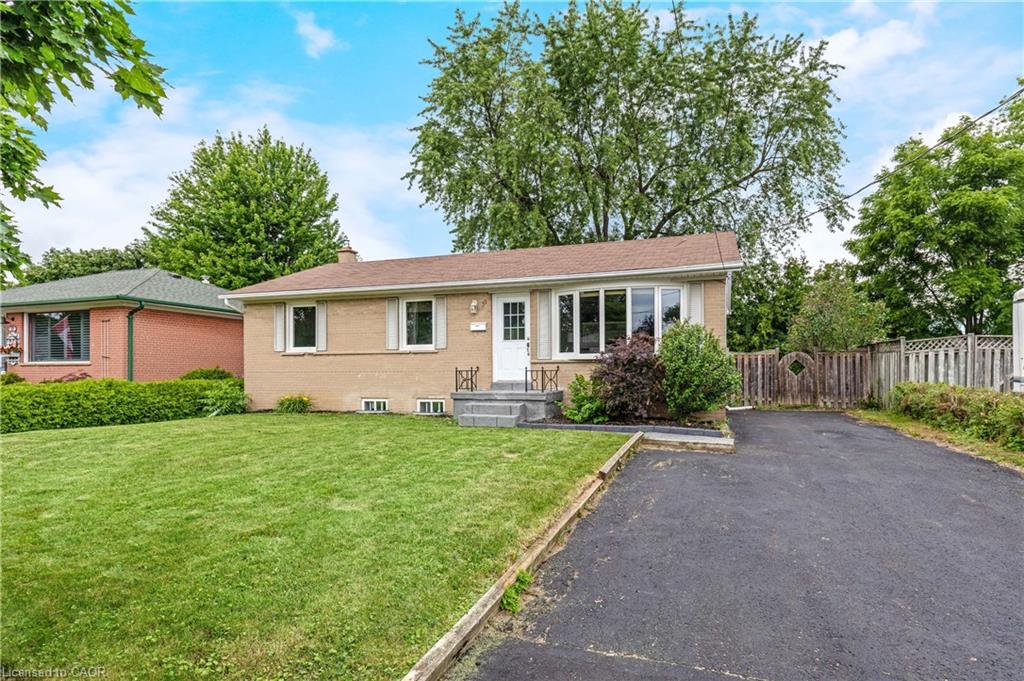 39 Mcgilvray Crescent Property Photo 4