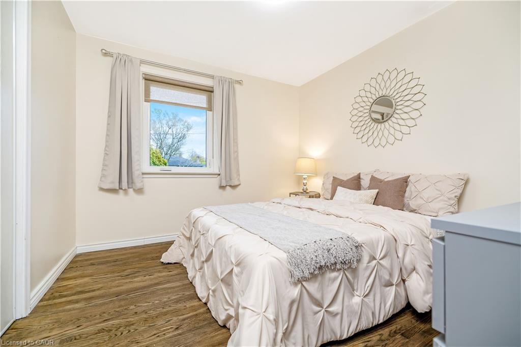 39 Mcgilvray Crescent Property Photo 24