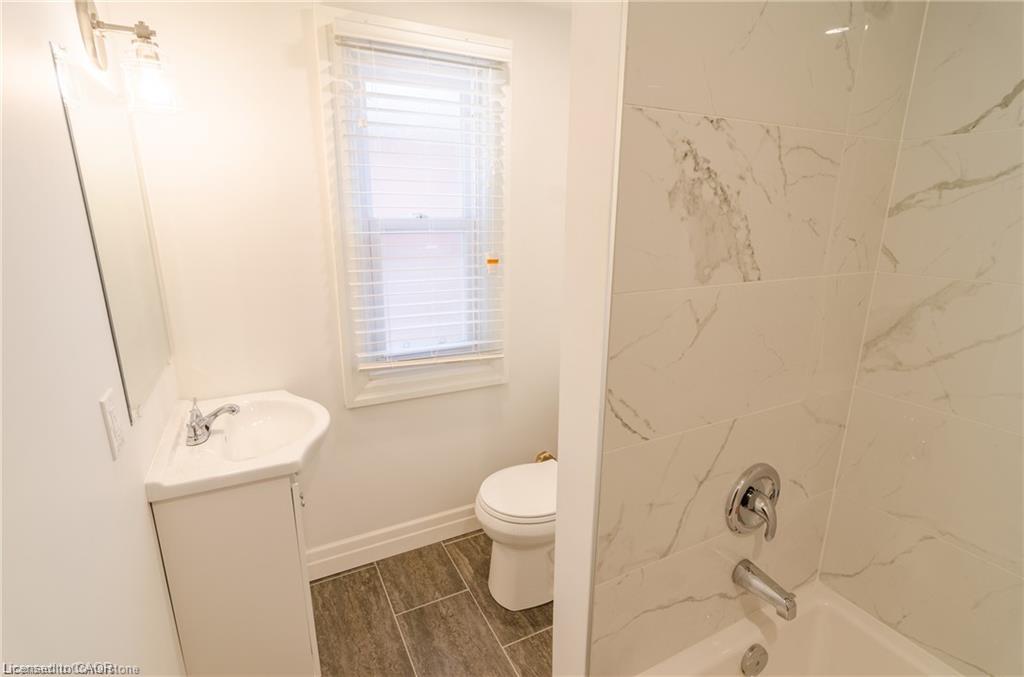 49 Gladstone Avenue Property Photo 15