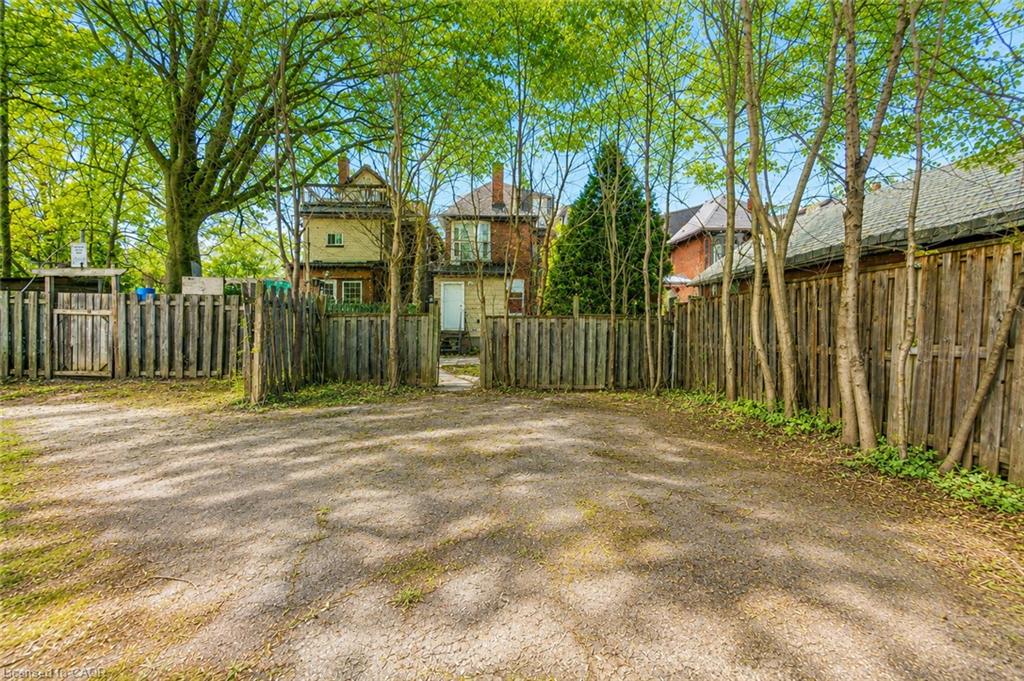 49 Gladstone Avenue Property Photo 19