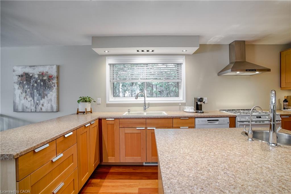 A-241 Guelph Avenue Property Photo 9