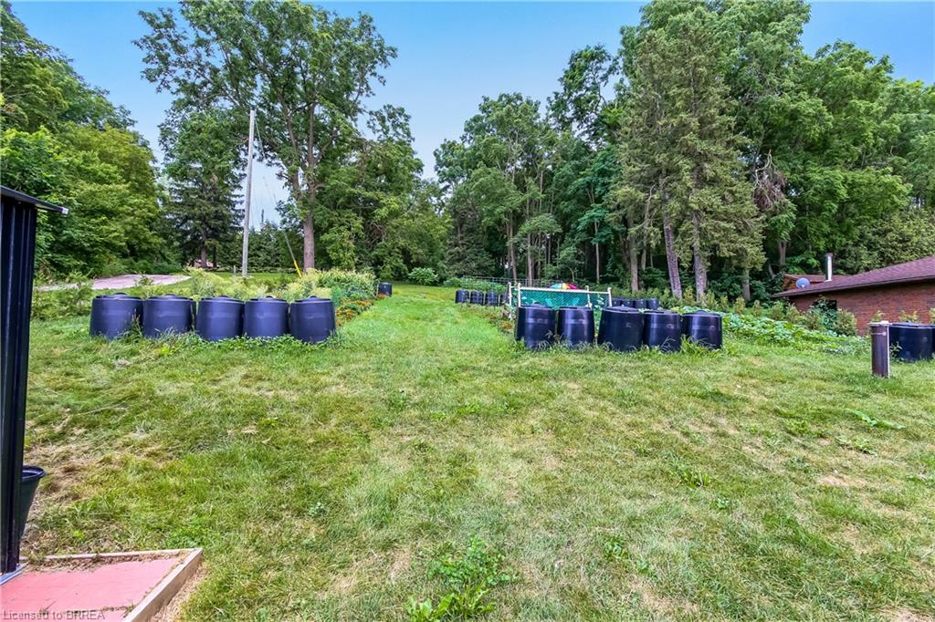 584616 Beachville Road Property Photo 22