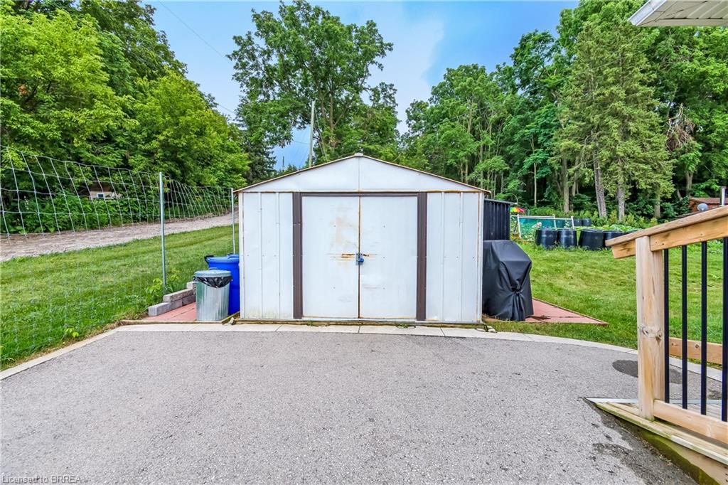 584616 Beachville Road Property Photo 27