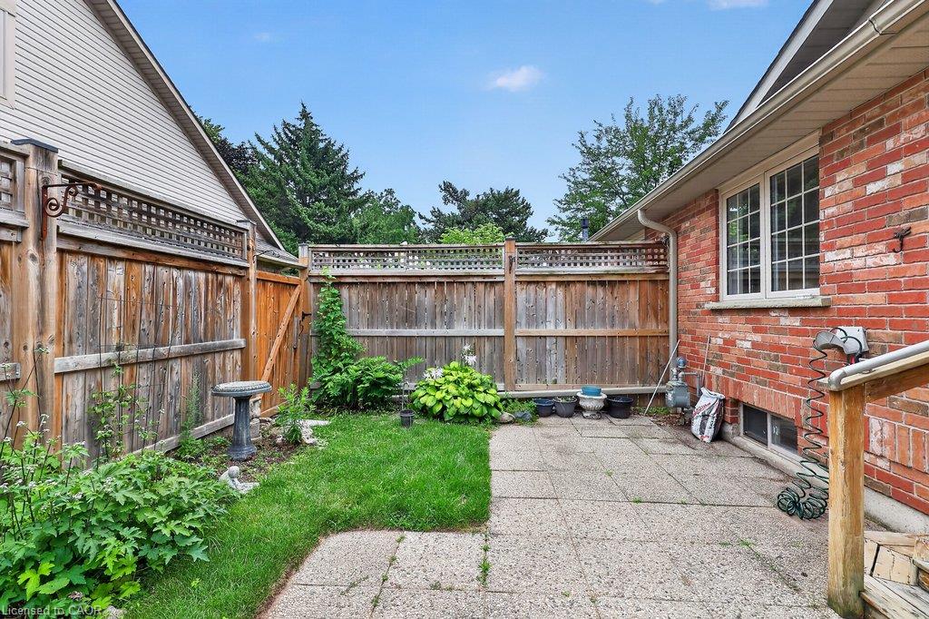 8-767 Maple Avenue Property Photo 43