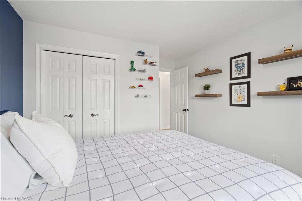 168 Hampson Crescent Property Photo 23