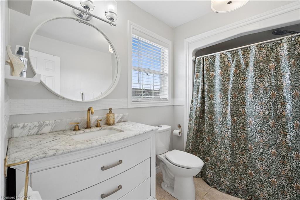 168 Hampson Crescent Property Photo 27