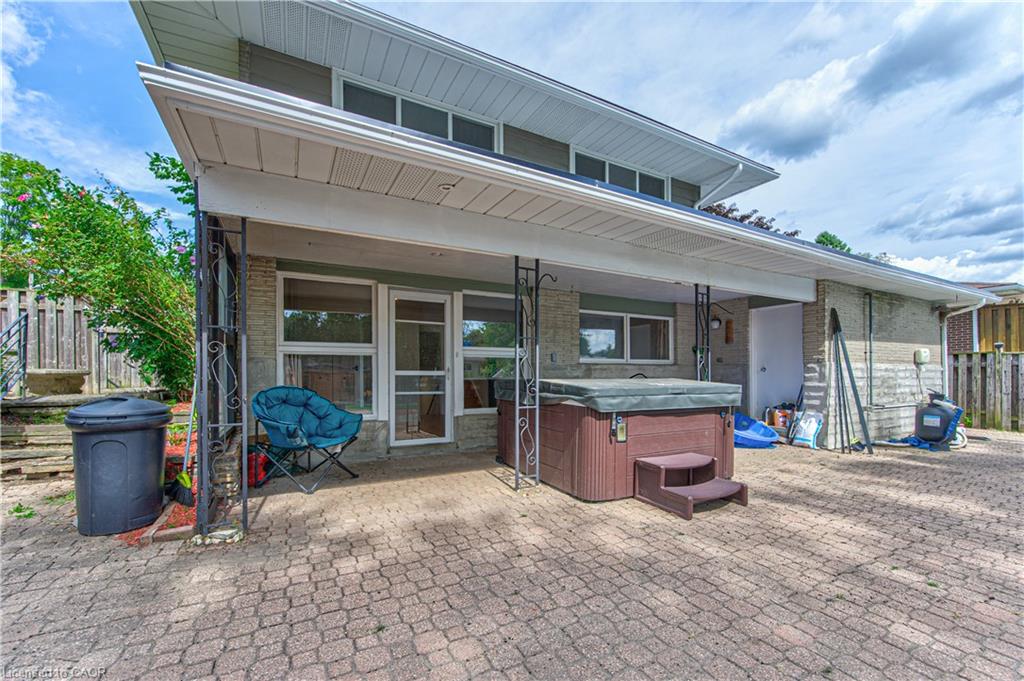 104 Springbank Crescent Property Photo 35