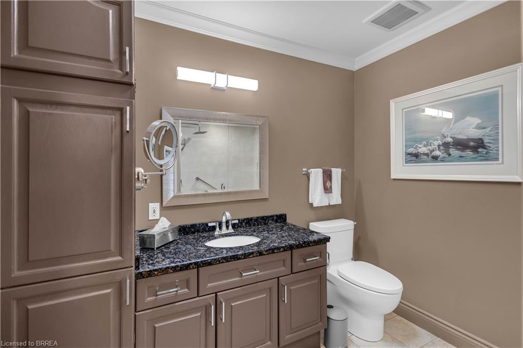 13-633 Park Road N Property Photo 13