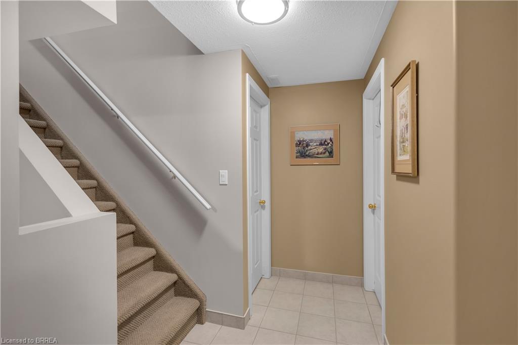 13-633 Park Road N Property Photo 16