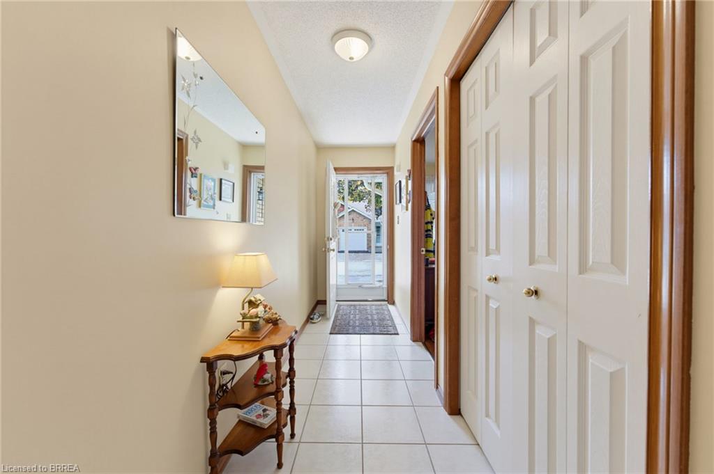 10-60 Whitlaw Way Property Photo 4