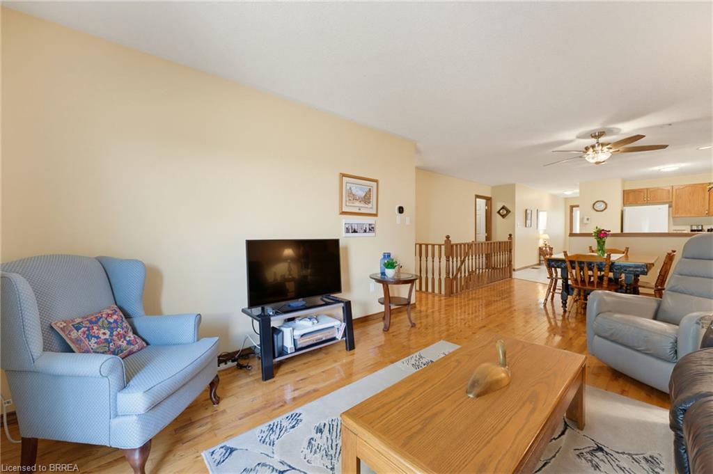 10-60 Whitlaw Way Property Photo 12