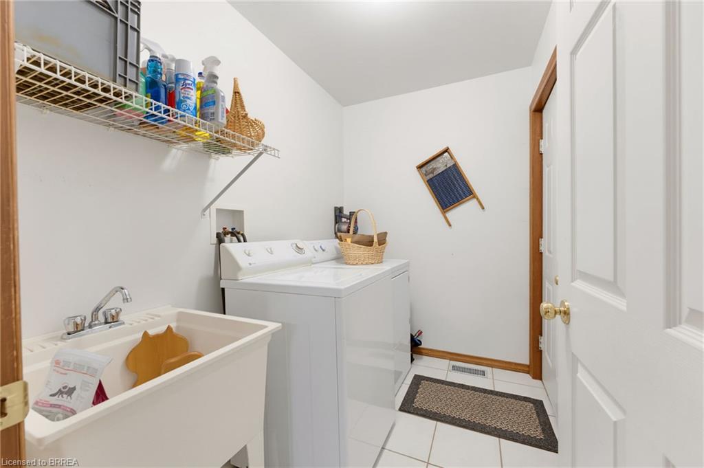 10-60 Whitlaw Way Property Photo 18