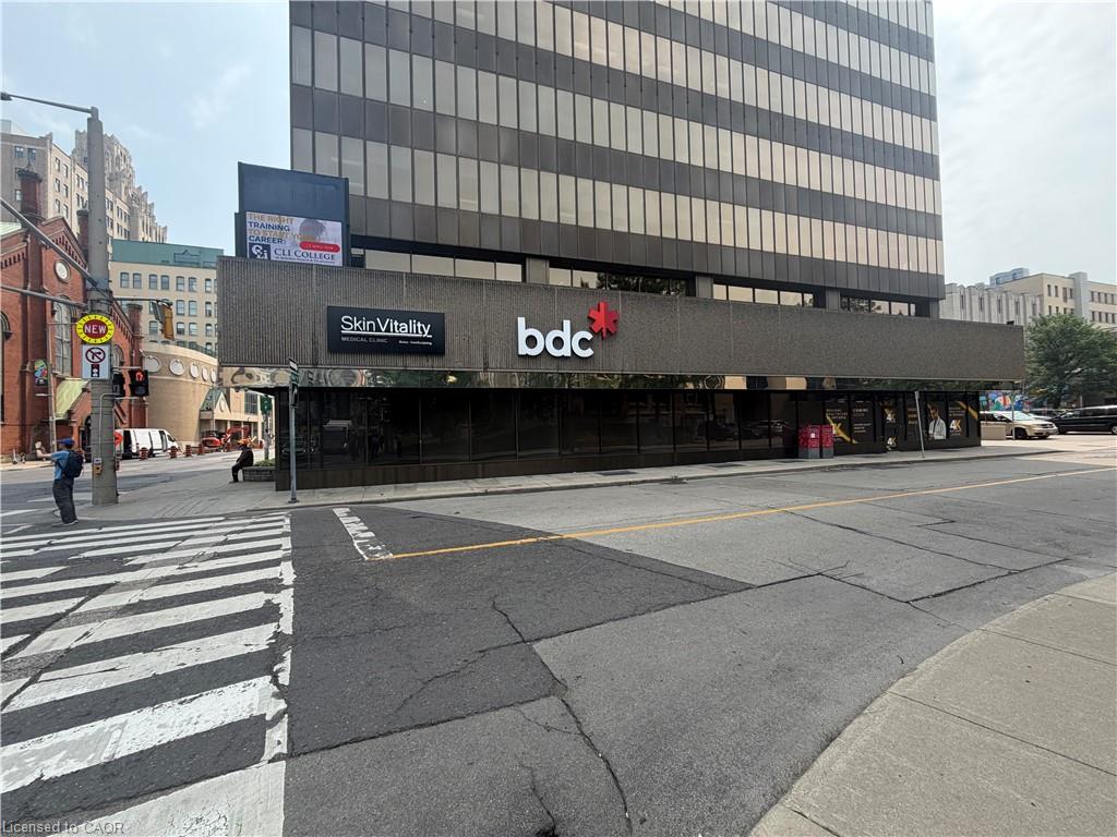 25 Main Street W Property Photo 17
