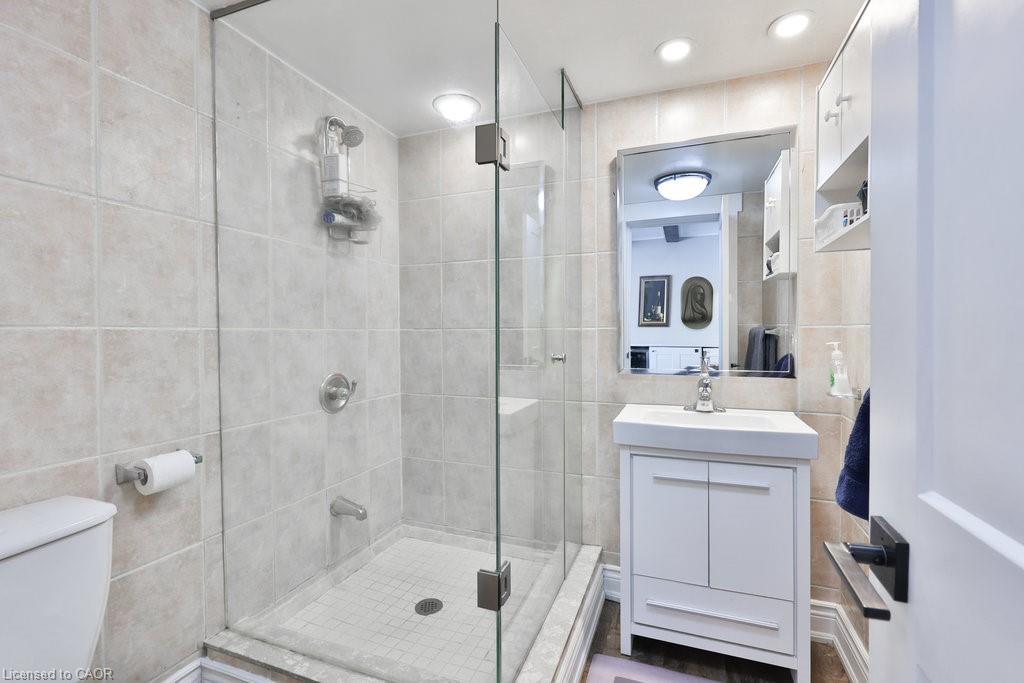 1404 Lewisham Drive Property Photo 10