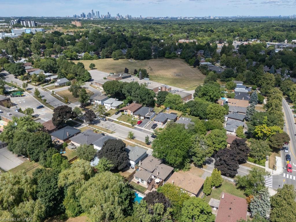 1404 Lewisham Drive Property Photo 39