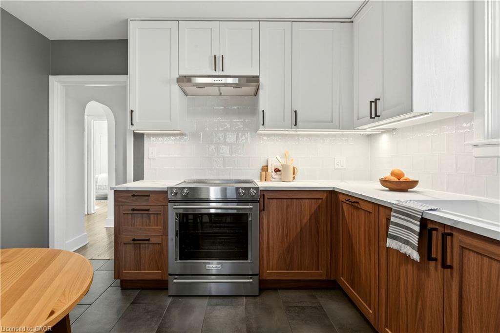 33 East 34th Street Property Photo 11