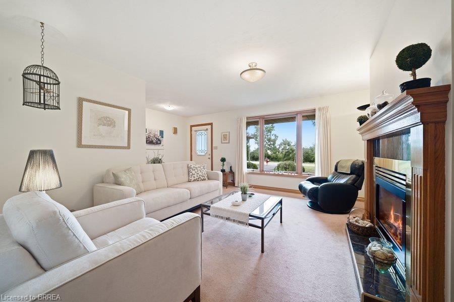 70 Thirteenth Street W Property Photo 7
