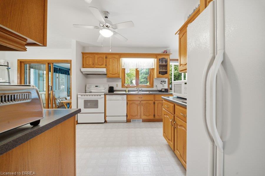 70 Thirteenth Street W Property Photo 12