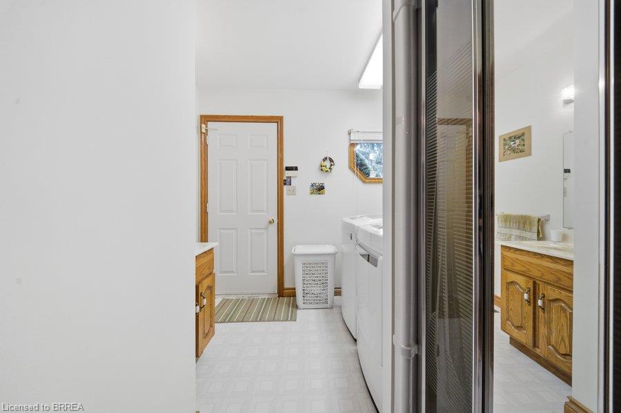 70 Thirteenth Street W Property Photo 16