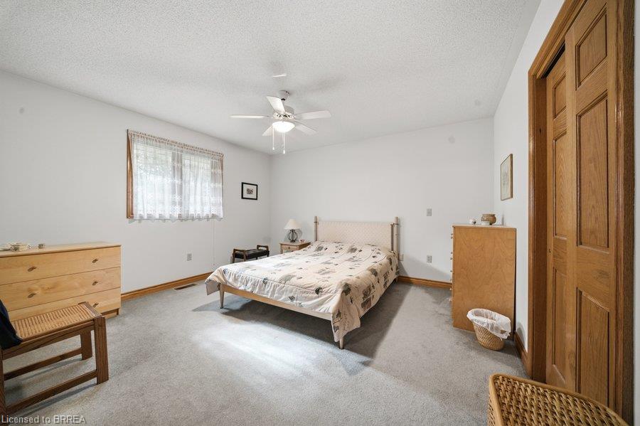 70 Thirteenth Street W Property Photo 20