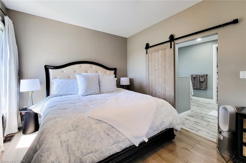 1266 Colborne Street W Property Photo 24