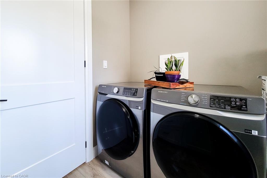 1266 Colborne Street W Property Photo 35
