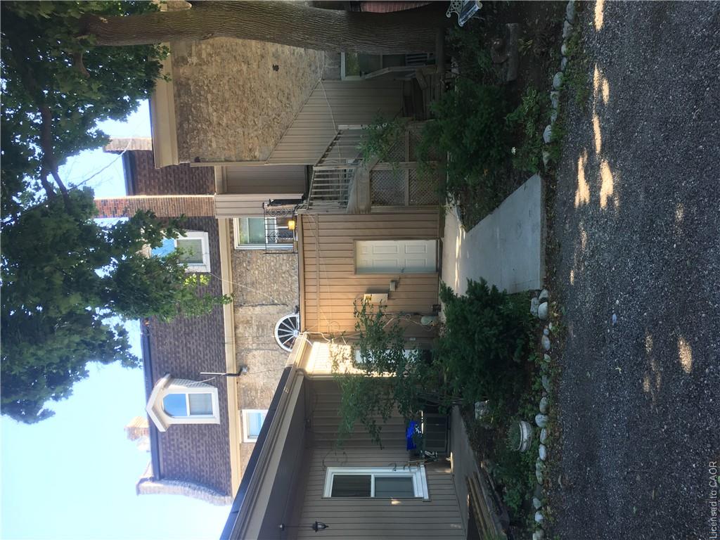 5-840 King St E/s Street Property Photo 3