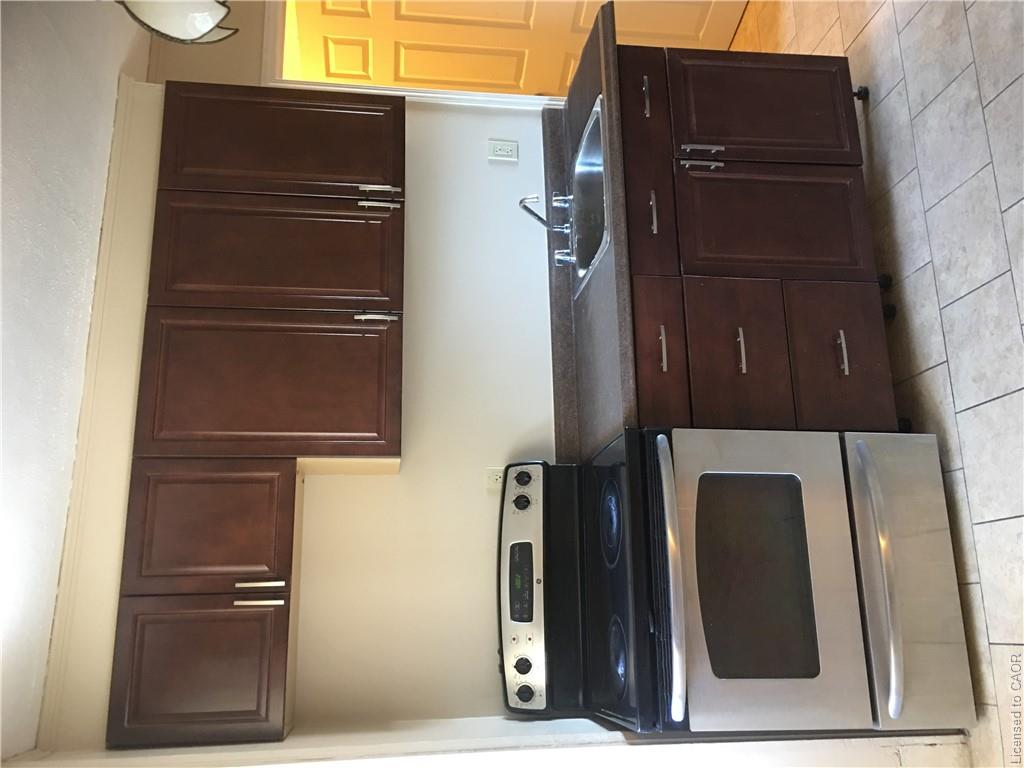 5-840 King St E/s Street Property Photo 6