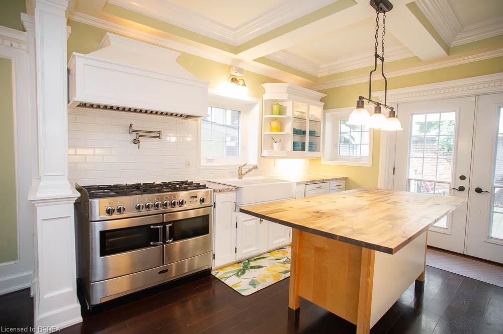116 Dufferin Avenue Property Photo 16