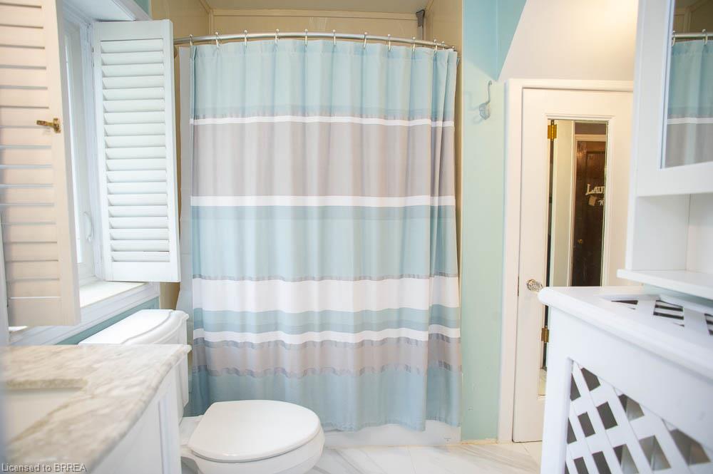116 Dufferin Avenue Property Photo 25