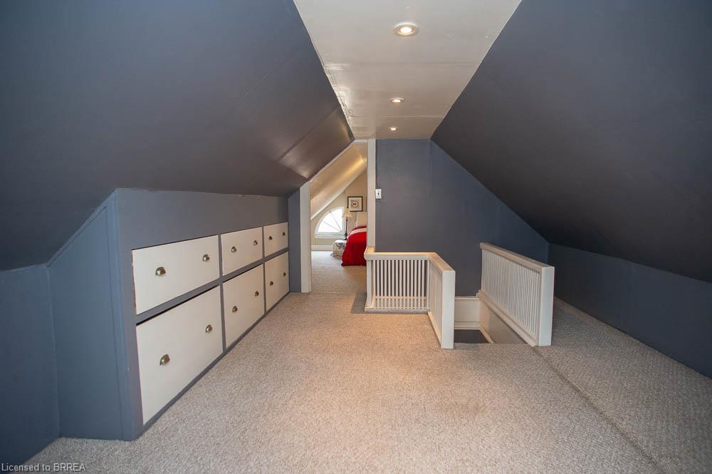 116 Dufferin Avenue Property Photo 32