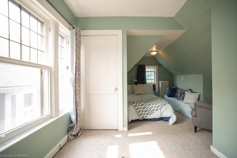 116 Dufferin Avenue Property Photo 34