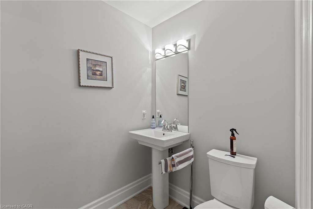 8 St. Andrews Lane S Property Photo 32